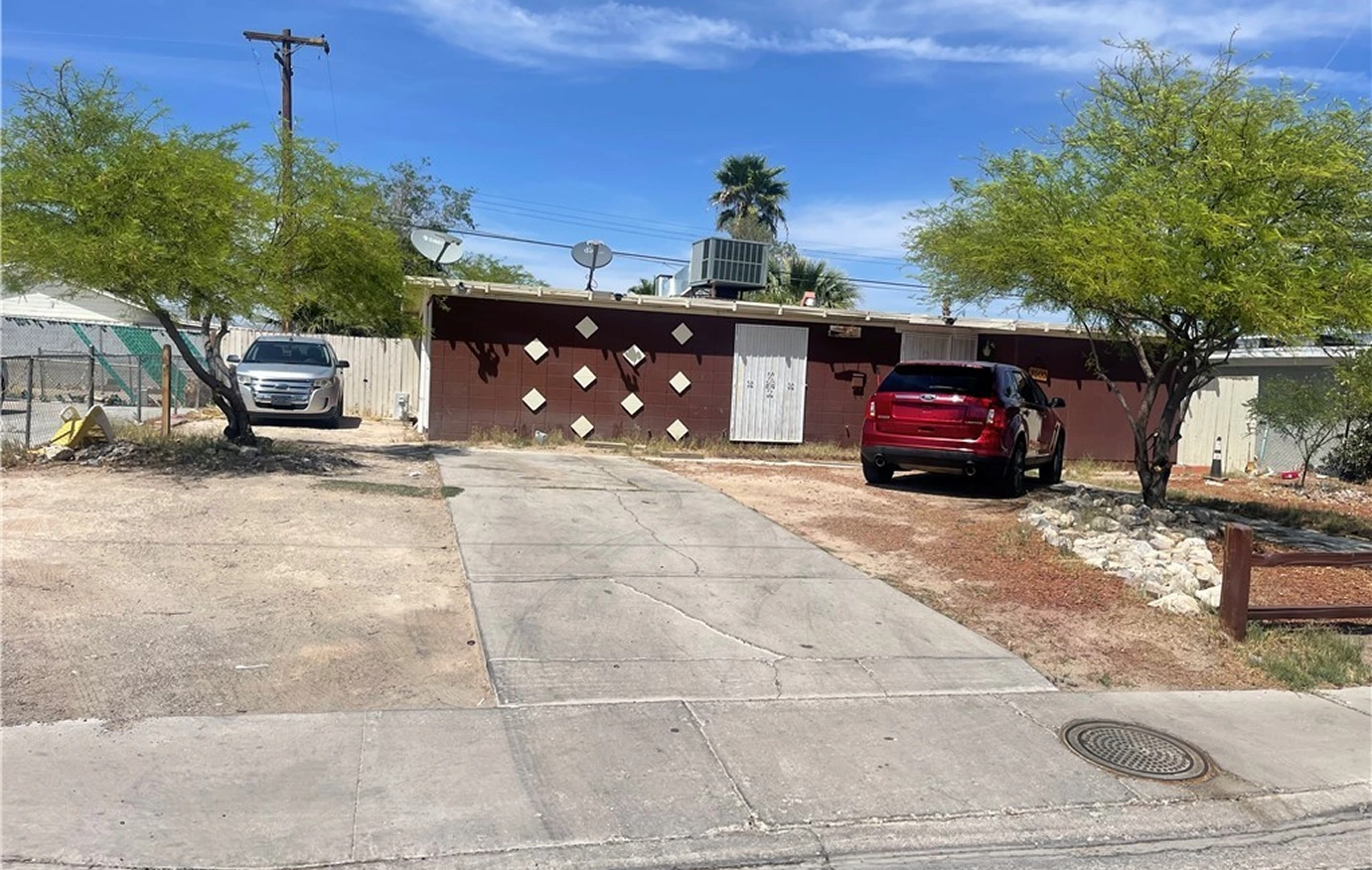 Single-Story Las Vegas Home With Driveway Parking